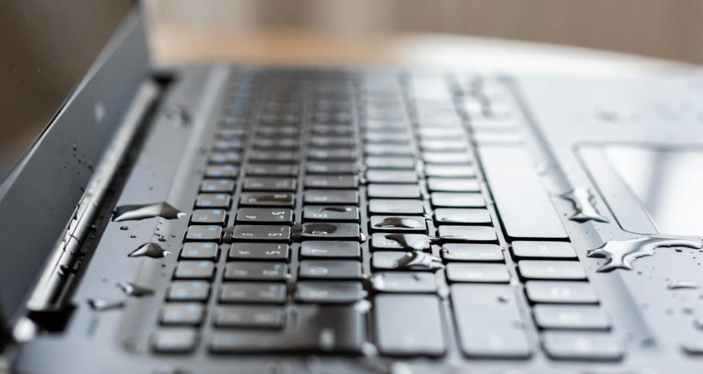 صفحه نمایش خراب لپ‌ تاپ