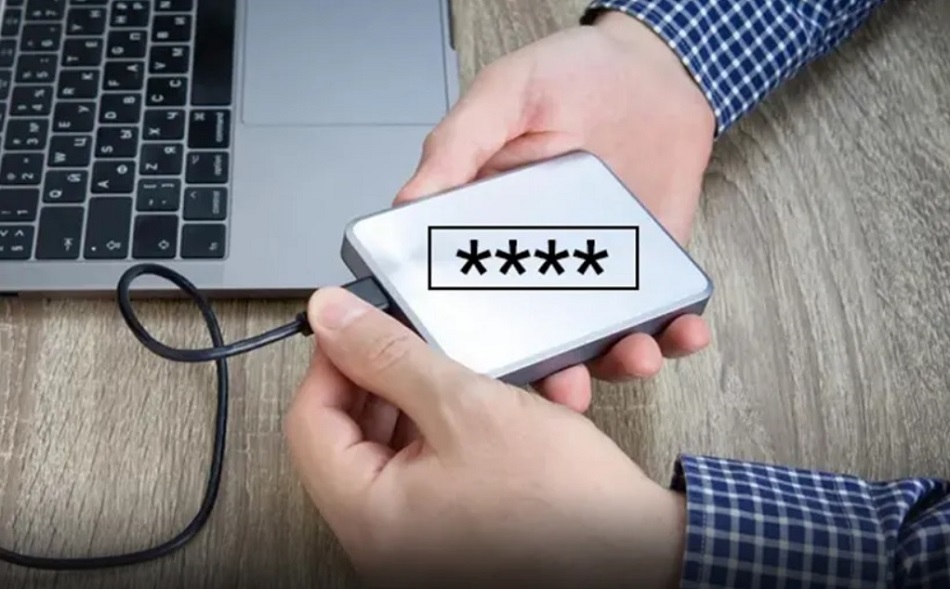  تصویر قفل دیجیتال روی هارد دیسک