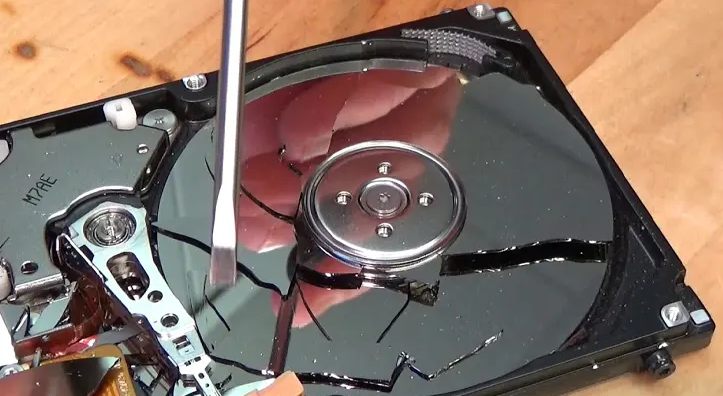 تصویر ابزارهای تعمیر و بازیابی هارد دیسک