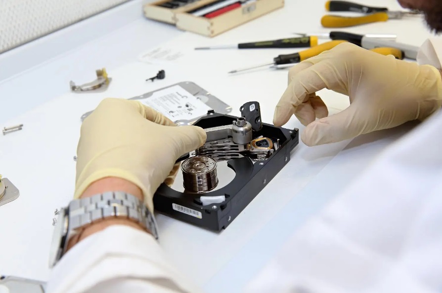 تصویر هارد دیسک داخلی در حال ریکاوری