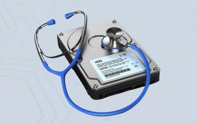 نرم‌افزار بررسی سلامت هارد دیسک روی صفحه نمایش