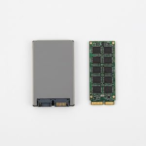 تفاوت کانکتورهای SATA و NVMe در هارد
