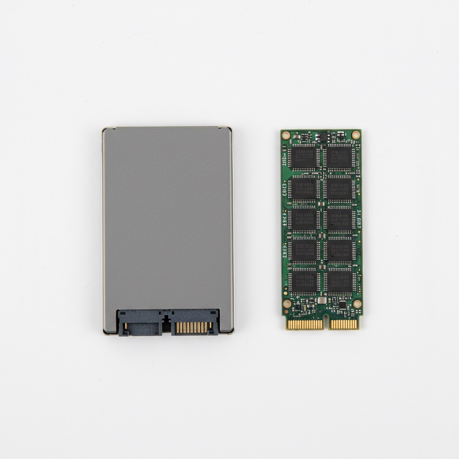 تفاوت کانکتورهای SATA و NVMe در هارد